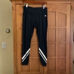 2 pairs of Tory Sport Leggings